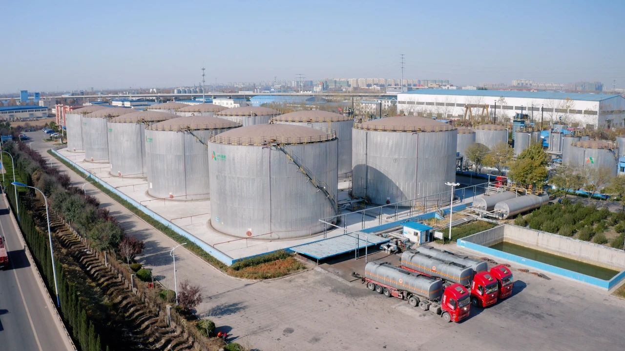 沥青MK在线注册所属华瑞MK在线注册再次登榜淄博市双百强企业